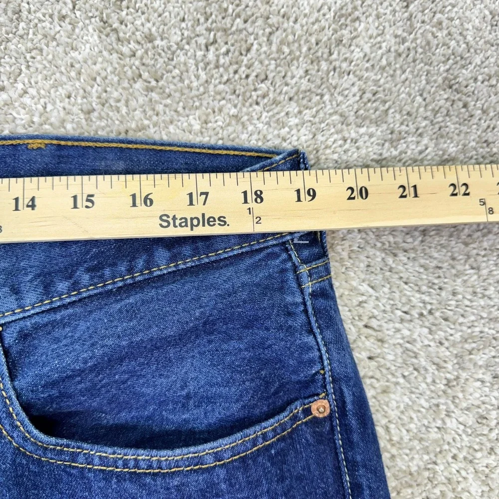 Levis measurements waist